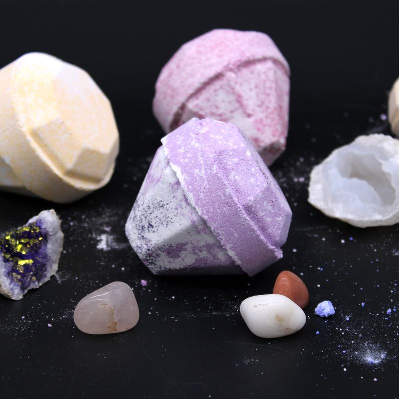 White & Purple Gemstone Bath Bomb - White Label