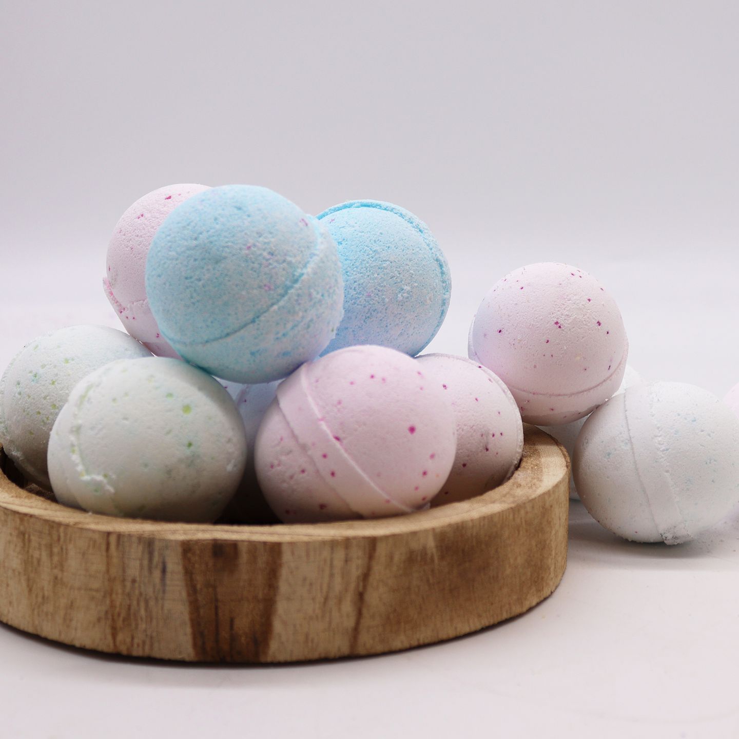 White Label Aromatherapy Bath Bombs